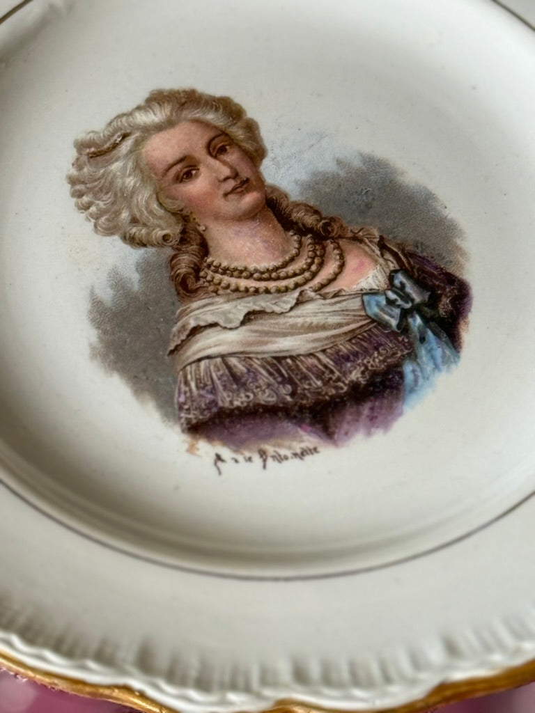 “Portraits de Cour” – Set of 6 French Revolutionary Porcelain Plates St. Amand et Hamage, Nord, France – c. 1896–1952