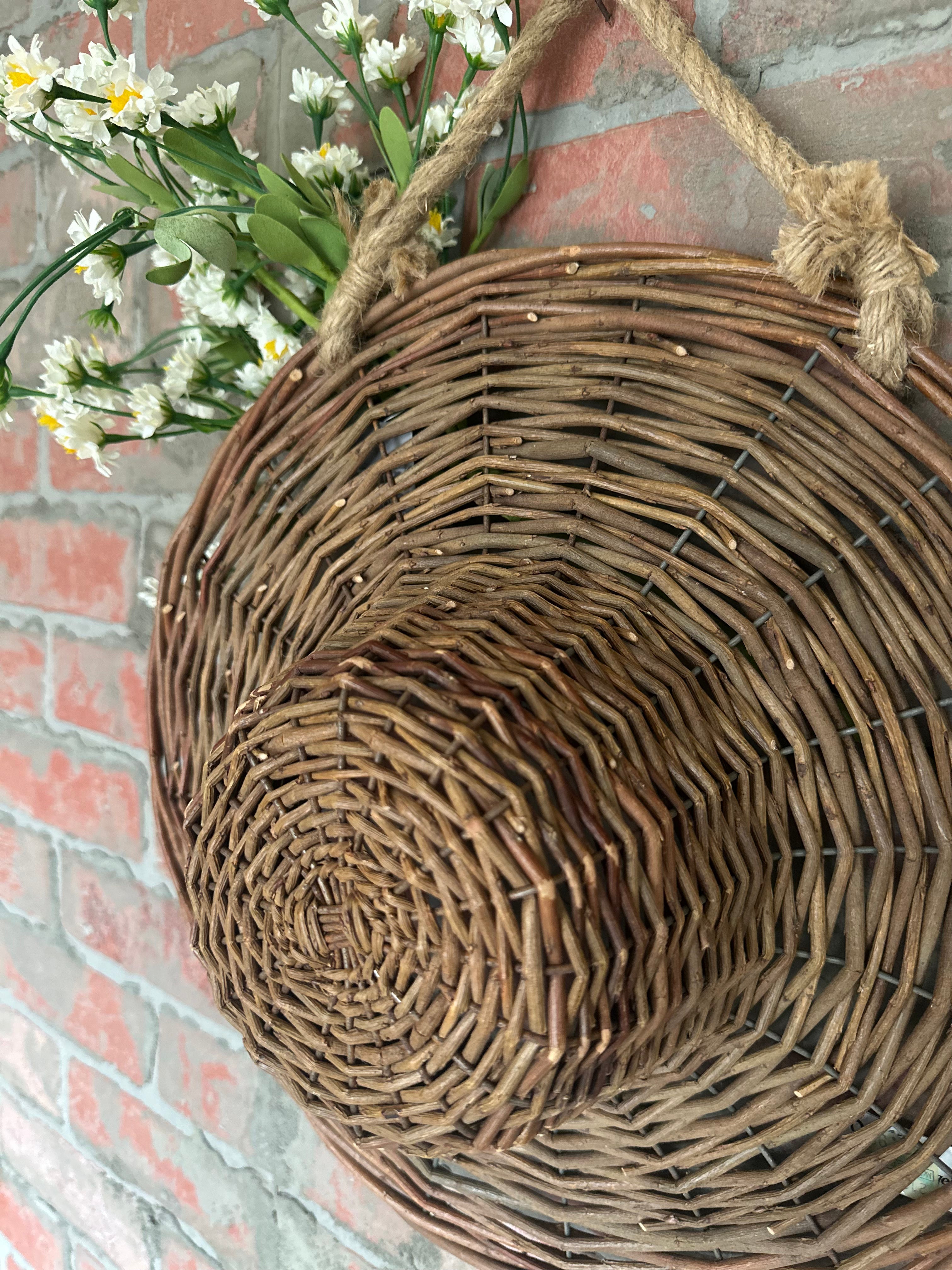 Wicker Garden Hat Decor - Medium