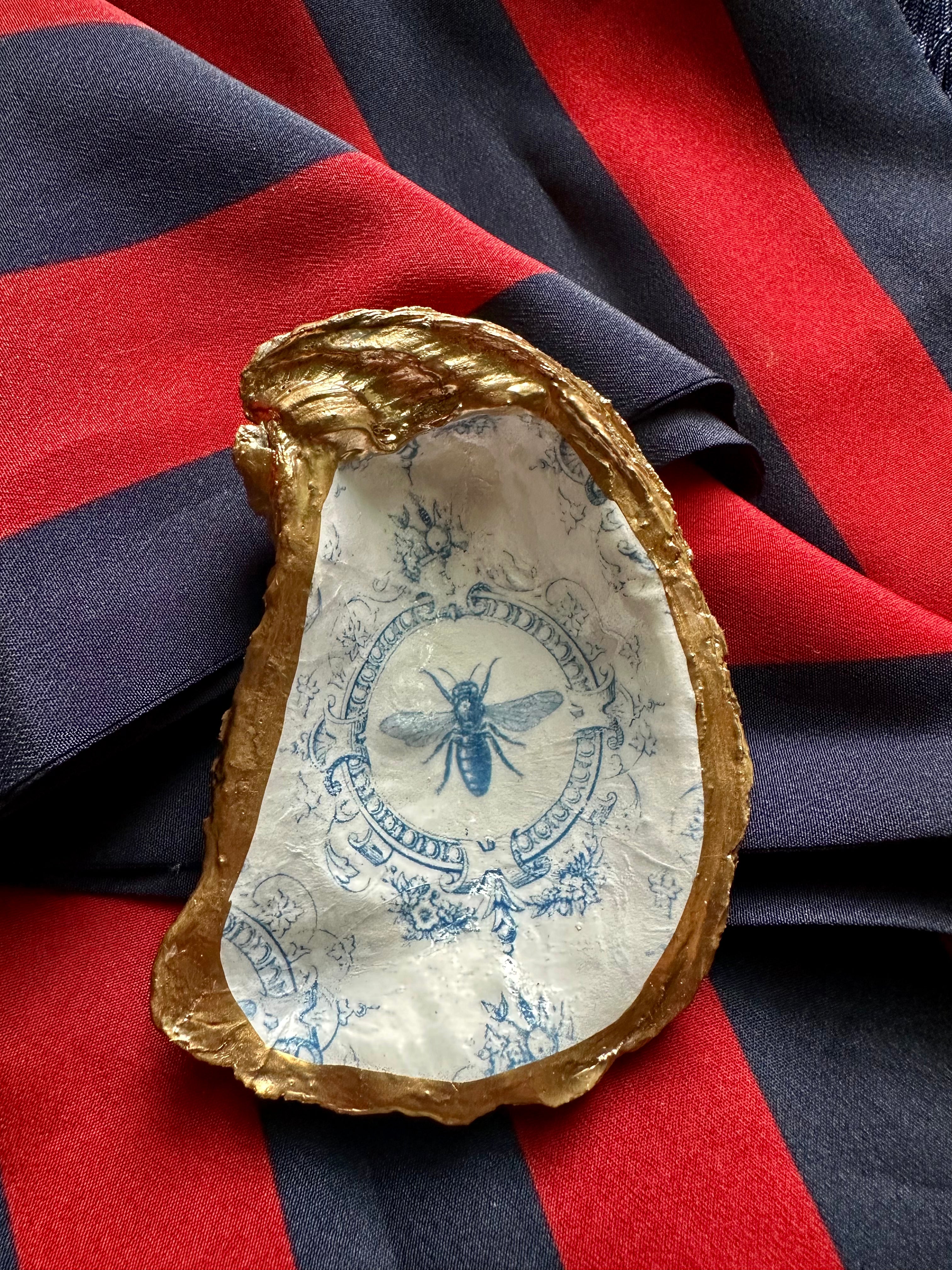 Napoleonic Bee Oyster Jewelry Dish