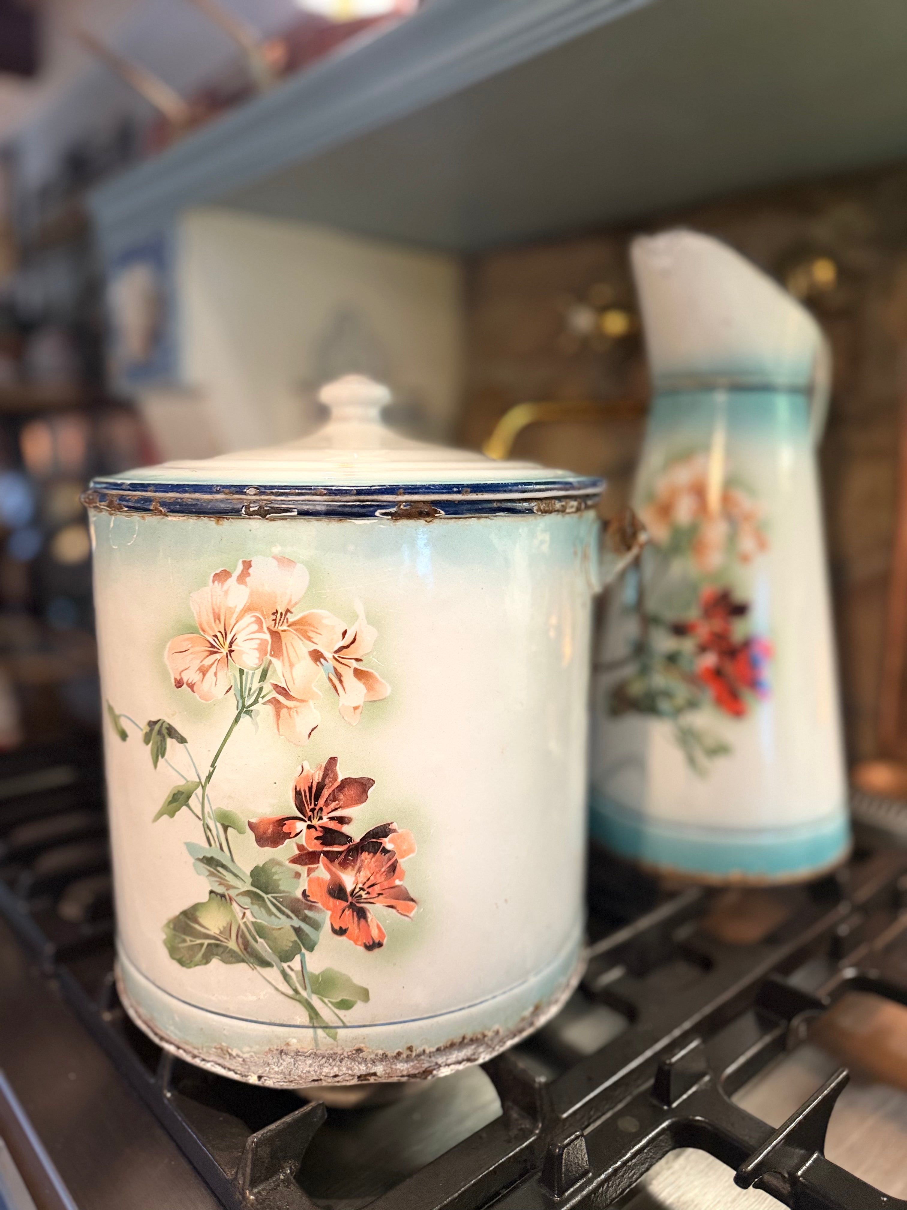 Enamel Bucket with Lid | French Kitchenware