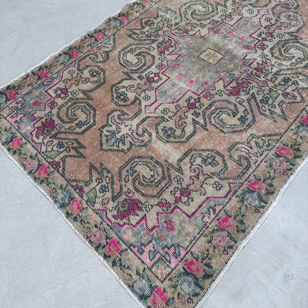 Blush and Sage Vintage Turkish Accent Area Rug 4.6 x 6.9 ft