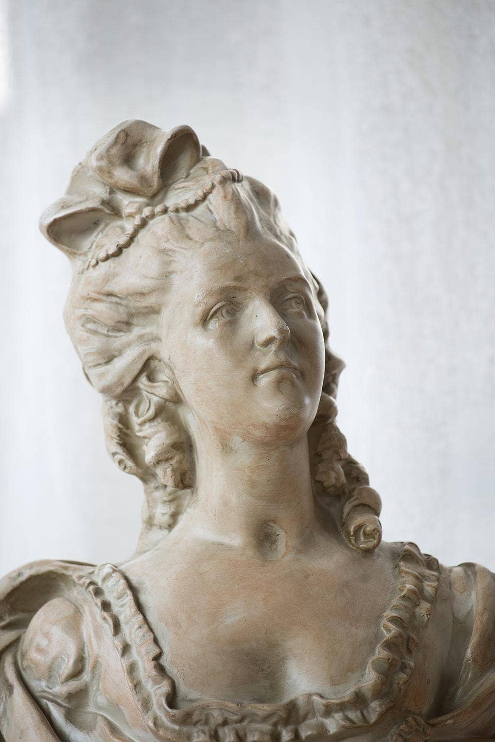 Henrietta Bust Statue