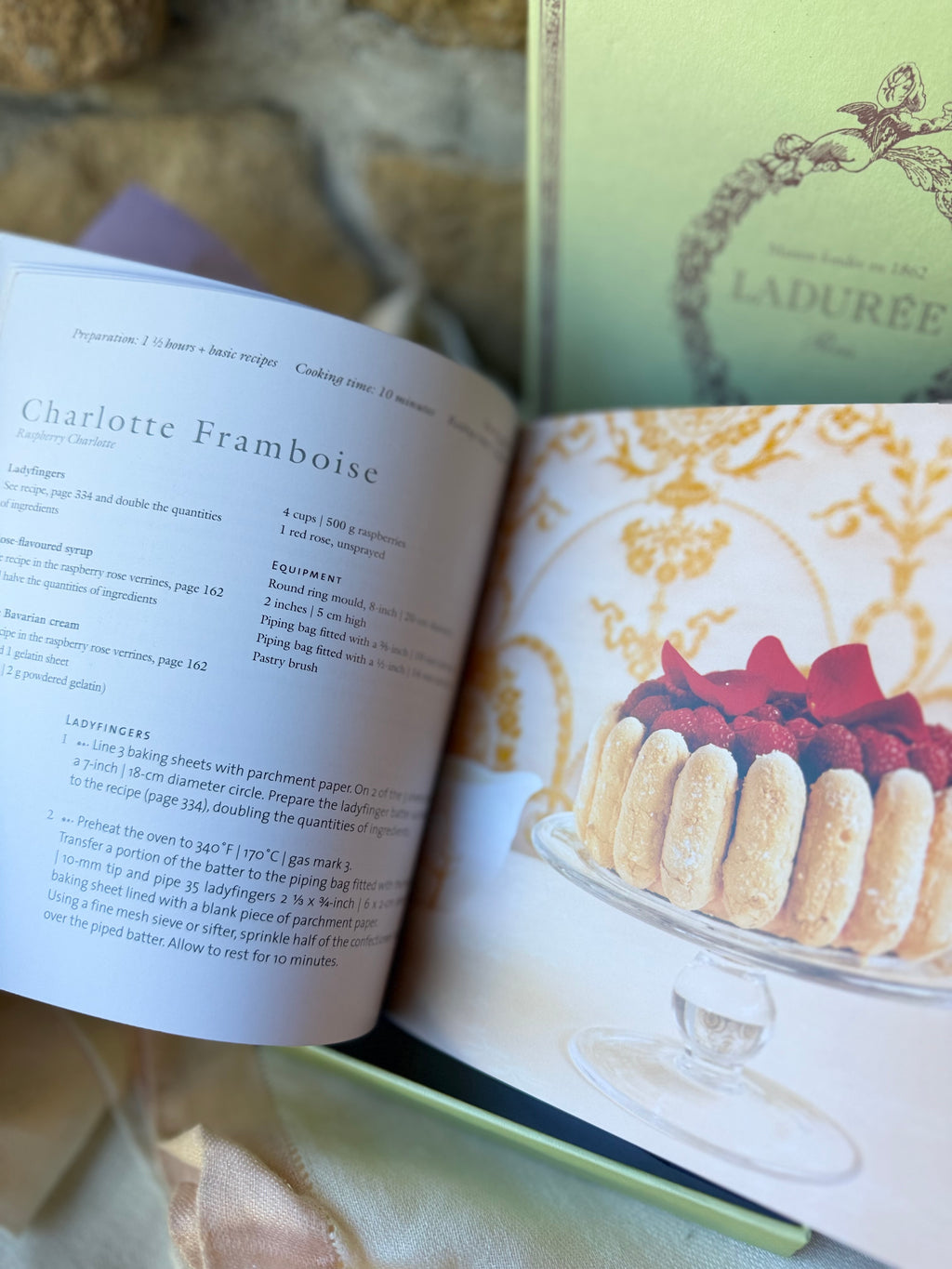 Ladurée Sucré Gift Set | Cookbook & Macaron Ornaments