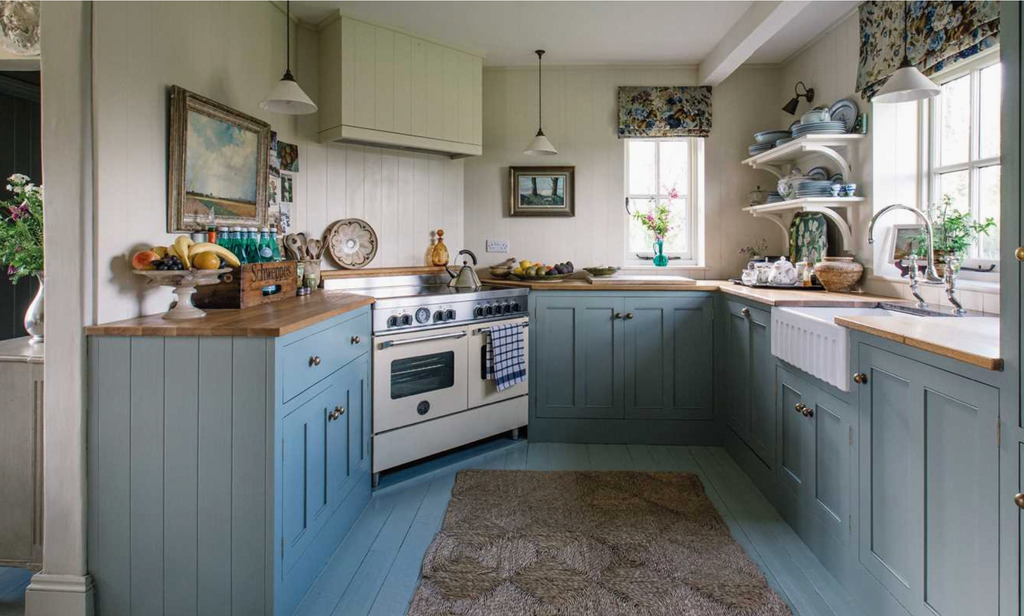 Perfect English Small and Beautiful By Ros Byam Shaw